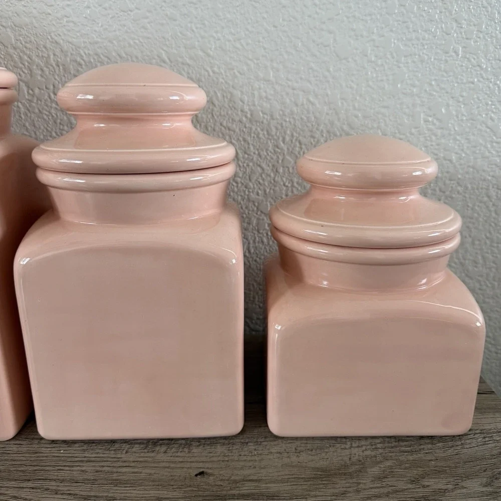 Set Of 4 Vintage MCM Salmon Pink Ceramic Glazed Canisters With Lids 80's? 90's?